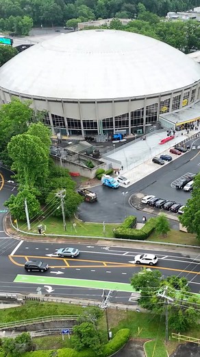 FALLEN HERO HONORED 🇺🇸💙: Deputy U.S. Marshal Thomas “Tommy” Weeks Jr. was honored by family, friends and the community on Monday morning. Weeks was one of four law-enforcement officers tragically killed in east Charlotte on April 29. 🎵: Lay Me Down (Universal Production Music) | WBTV News