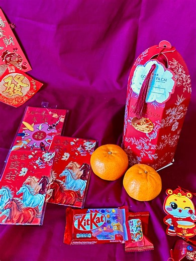 Catianna | EID LEBARAN HAMPERS TANJUNGPINANG | Catianna Chinese New Year hampers 2026 #CatiannaCNYHampers2026🐴🧧 Mei hua set 1 jar Cookies (Bisa pilih) - Nastar bulat - Nastar daun -... | Instagram