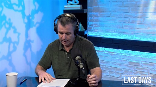 On February 25, 2017, Bill Paxton - the beloved actor whose relatable, everyman charm endeared him to generations of audiences in movies like The Terminator, Aliens, Twister and Titanic - died from a stroke following surgery to repair a heart condition that had plagued him since childhood. Last Days Podcast remembers him: https://podcasts.apple.com/us/podcast/ep-82-bill-paxton/id1671870233?i=1000668847702 | TMZ