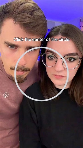 Find The Centre To Win! #challenge #couple #puzzlegame
