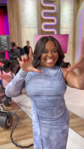 Everybody’s favorite dynamic duo! #sherrishepherd #sherrishowtv #sherri #besttimeindaytime