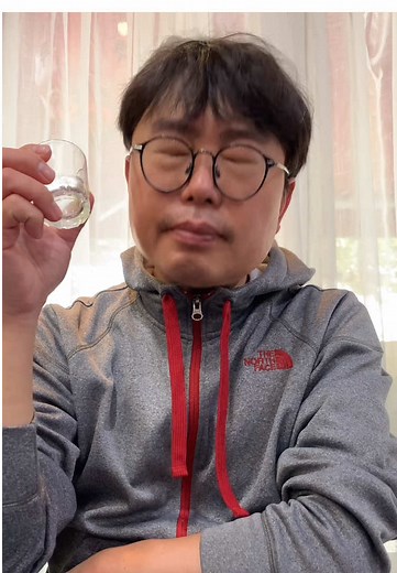 혼술과 우동, 고독한 중년의 이야기