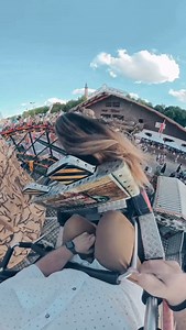 Feuer & Eis 🙌 der Kirmes Klassiker auf dem @gaeubodenvolksfest #feuerundeis #rollercoaster #achterbahn #mackrides #kirmesachterbahn #gäubodenvolksfest #straubing #bayern #kirmes #kermis #fahrgeschäft #karussell #wow #amazing #volksfest | Oliver Beyer