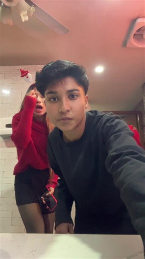 Jam jam 😅@sabitaRana_offical18 @Nisha thokar🇳🇵