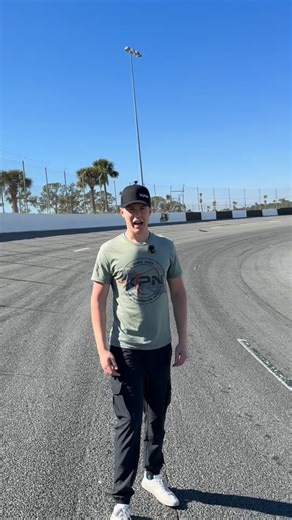 Raphael Lessard on Instagram: "Petit tour à la marche du circuit, c’est ici que ça se passe du 6 au 12 février. On pratique aussi le 5, alors on a vraiment hâte. Et merci à tous mes partenaires de rendre ça possible. @drinkxpn / @xpnworld @laruesnowblowers Les Cuisines Thermo-Bois Petro-Canada Jean-Paul Lessard et fils @usinesartigan Dompierre Transport Structure Sibel KF Comptabilité Construction PL Gosselin Inc @rousseaumetalinc SNL Transport @sleekscents.ca Transport Multi Max Maçonnerie Amp