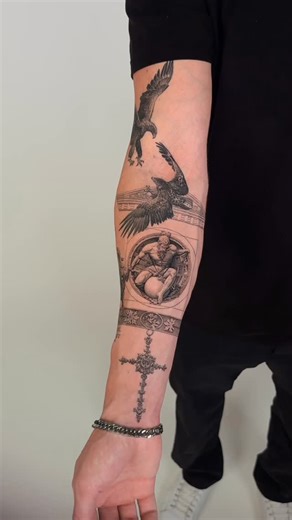 Oscar Akermo on Instagram: "Making progress on @ink_by_gerrit full sleeve concept, mostly healed, with some touchups, love working with fellow tattoo artists🥷🏼 Done at @monolithstudio #tattoo"