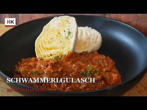 Schwammerlgulasch Rezept - mit Eierschwammerln und böhmischen Knödeln