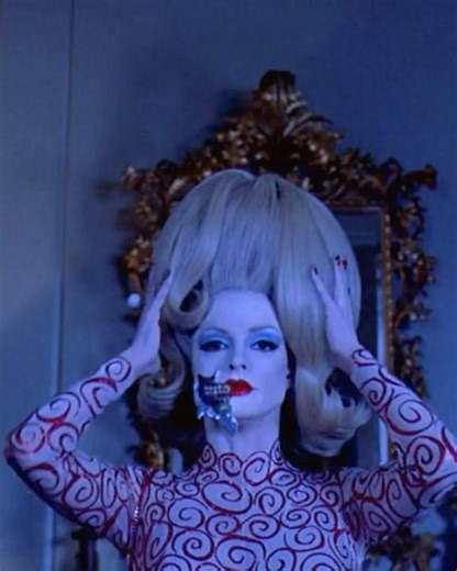 Mars Attacks! – Bedroom Invasion