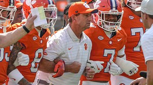 Syracuse vs Clemson weather delay: Updates, game status, and more