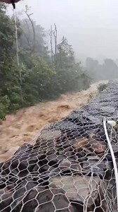 Info semasa keadaan air Sungai Perigi dan kawasan Titi Hayun Yan. Sentiasa utamakan keselamatan di musin hujan ni. | Penduduk Sungai Petani Kedah