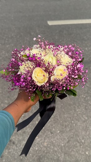 Premium fresh white rose bunch | Flowers Pick