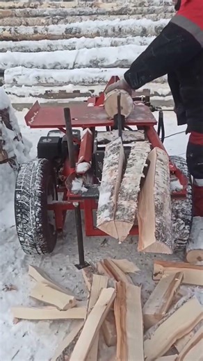 Fast & Efficient Firewood Processing | Powerful Mechanical Log Splitter