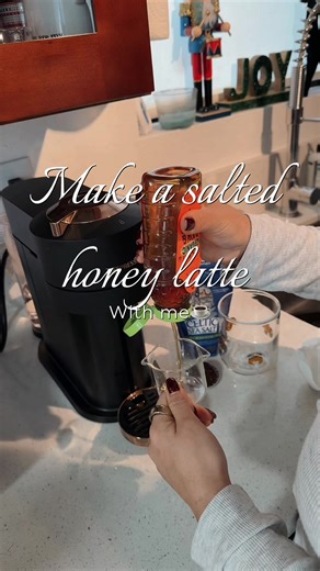Salted honey latte 🍯 🤎 ✨ #microinfluencer #smallcontentcreators2026 #coffee #CapCut