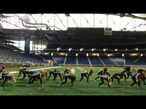 Detroit Lions cheerleaders practice routine to fight song