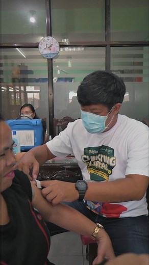 4.9K views | Bakuna ang solusyon! Here are some snippets of the DOH-EVCHD National Immunization Program’s (NIP) inoculation of free Flu Vaccines to the eligible population of the Department of Education last Friday, September 22, 2023! #DOH #EVCHD #Health #KagawaranNgKalusugan #OneDOH #UHC | Department of Health Eastern Visayas | Facebook