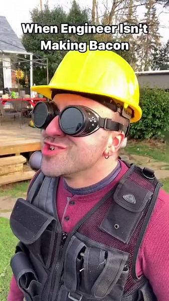 When engineer isn't making bacon there is still pork involved... - #tf2 #gmod #garrysmod #teamfortress2memes #gmodmemes #nostalgia #fyp #trexmorgan #funnyvideos #memes #tf2engineer #teamfortress2 #gaming #valve #halflife #gmodIRL #ytp | TRexMorgan