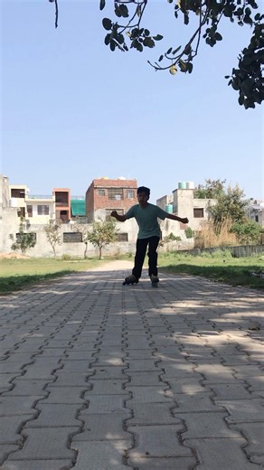 Aggressive Inline skating tricks🤯🥶😱#viral #skating #rollerskating #inlineskating #shorts