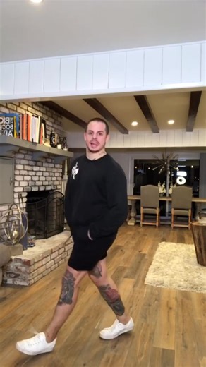 Shuffle Tutorial with Casper Smart and Bre Tiesi