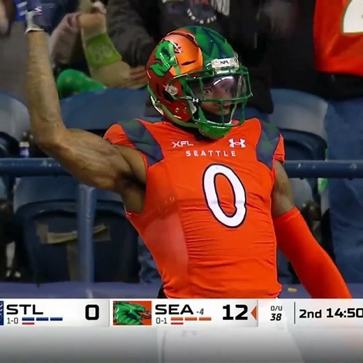 JOSH GORDON WIDE OPEN FOR THE THREE-POINT CONVERSION 🔥