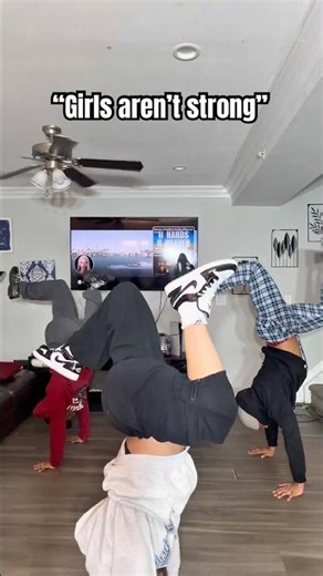 Can you tell that’s my sister