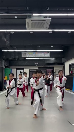 시작이 곧 기본이다. 태극 1장부터 완벽하게 🥋 #taekwondo #youtubeshorts