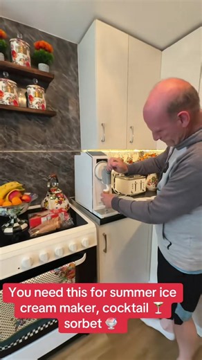 Mr Whippy Machine Review: How to Make Soft Serve, Slushies & Sorbets