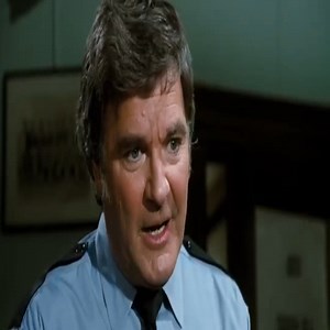The Dukes of Hazzard S03E01 - Enos Strate to the Top Part 19 #dukesofhazzard #hazzardcounty #generallee #hazzard #daisyduke | Back To 80s,90s