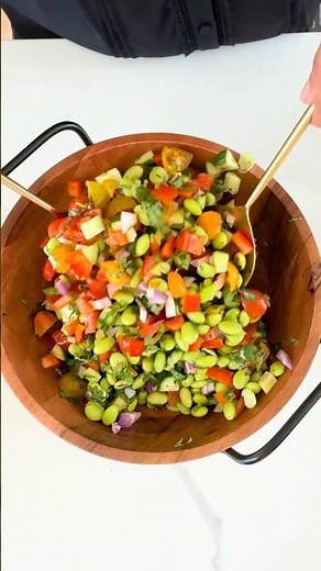 Quick & Easy Edamame Salad in 20 Mins – As Much Protein as an Egg per Serving #shorts