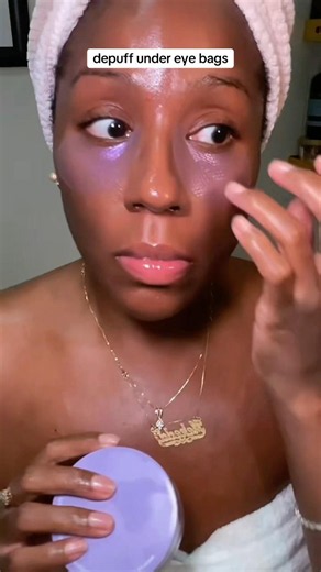 Instant stick eye patches for smooth hydrated under eyes