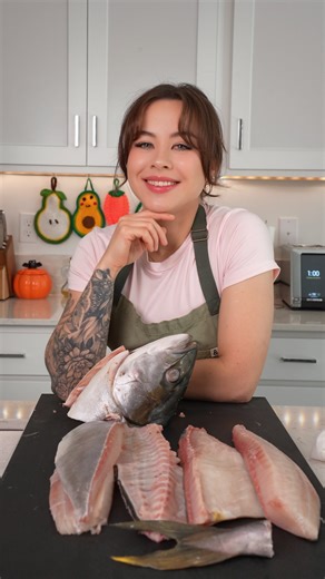 Snezhana Briukhanova on Instagram: "Hamachi Crudo with Matcha–Yuzu Sauce and “Yuzu Snow” Ingredients For the Matcha–Yuzu Sauce: • ¼ tsp matcha powder • 1 tsp lime juice or yuzu juice • 1 tsp olive oil • ½ tsp white soy sauce (shiro shoyu) • 1 drop honey or agave • A pinch of salt • 1 tsp water (helps the matcha dissolve smoothly) For the Yuzu Snow: • Yuzu juice • A small amount of yuzu kosho • Water How to Make the Yuzu Snow 1. Mix yuzu juice, a touch of yuzu kosho, and water to balance the inte