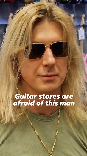 Guitar stores are afraid of this | DØVYDÅS
