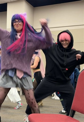 Tamon and Twilight Sparkle Dance Performance