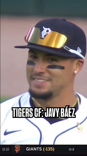 Javy Báez first career start in the outfield! #JavyBáez #Tigers #MLB