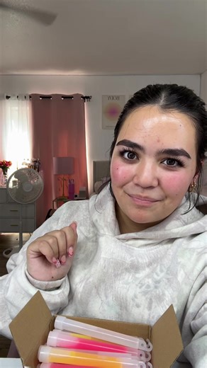 Ultimate Guide to Glow-in-the-Dark Pool Parties