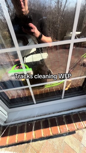 Efficient Pressure Washing Techniques for Window Cleaning