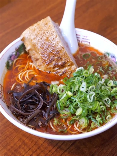 角煮ラーメン：毎日14時間ワンオペで作る鉄人親父の一杯