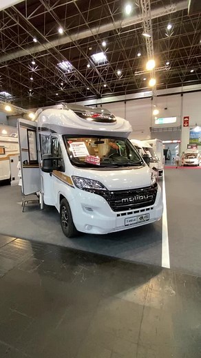 Malibu T 490 LE745 Camper: Your Home on Wheels