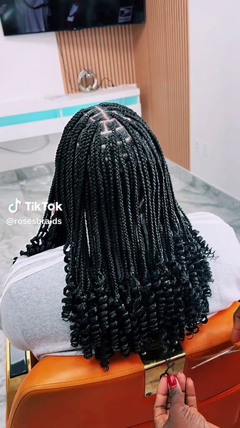 Knotless Braids: Curly Ends Styling Techniques