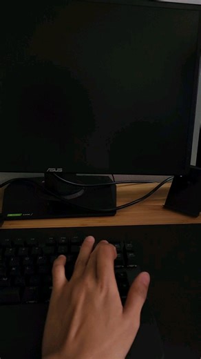 Pc is fine(I think) but the monitor says Displayport no signal