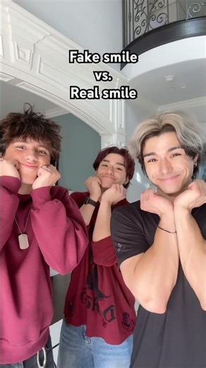 What does your smile look like? 👀 #cegielskitwins