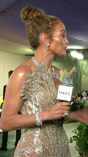 Jennifer Lopez's Stunning Gold Dress at the Met Gala