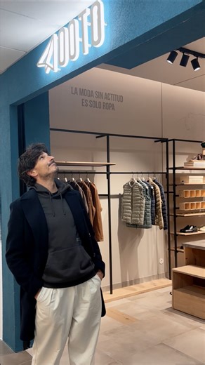 OOTO on Instagram: "¡Abrimos tiendas físicas! A nosotros sí que nos ha tocado la lotería con este notición. Las primeras tiendas fisicas exclusivas de OOTO llegarán este 2026. Muy pronto os iremos informado de dónde estarán ubicadas estas primeras tiendas y todas las sorpresas que vendrán con ellas… #OOTO #OutOfTheOffice"