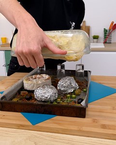 975K views · 3.6K reactions | Appetizer Bread Board! Perfect for your next happy hour gathering ☀️稜 | Chefclub Canada | Facebook