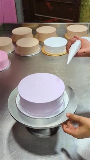 Mesmerizing Cake Decorating Techniques for You