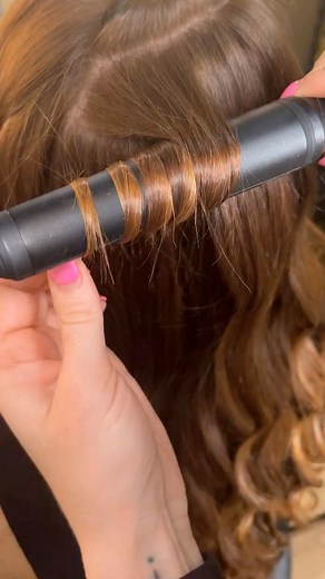 1.1K views | Perfect curls, every time with the ghd classic wave wand 朗✨ | ghd | Facebook