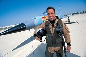 Coronado Resident and Former TOPGUN Commander Jim DiMatteo Directs Red Bull Air Race - Coronado Times