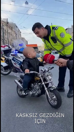 Kasksız Gezdiğin İçin Ceza Yazıcam Sana! Bebeğin Motor Macerası. #bebek #aibaby #niceanimation #komikvideo #keşfet #trend #polis #babyai #macera #motor | NiceAnimation Ai
