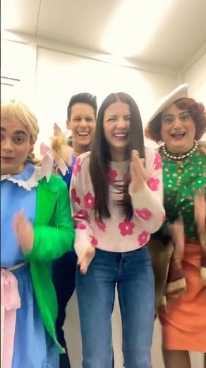 Luì e Sofì IMPAZZISCONO con la nuova canzone 😂