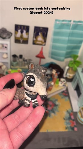 Let’s look at my first custom design from when I came back into doing LPS customs vs one I did recently #littlestpetshop #fyp #lpscommunity #oaakdoll