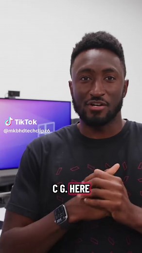 MKBHD's Desk Tour: The ULTIMATE Setup Revealed! #desksetup #setuptour #techtok #techreview #mkbhd